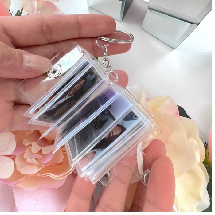 Customized Mini keychain Album with 16 photo(15photo +1wishes) - Image 11