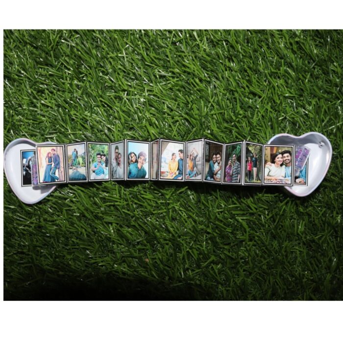Customized tin keychain photo album with 16 photos(15 photo + 1 wishes) - Image 2