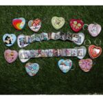 Customized tin keychain photo album with 16 photos(15 photo + 1 wishes)