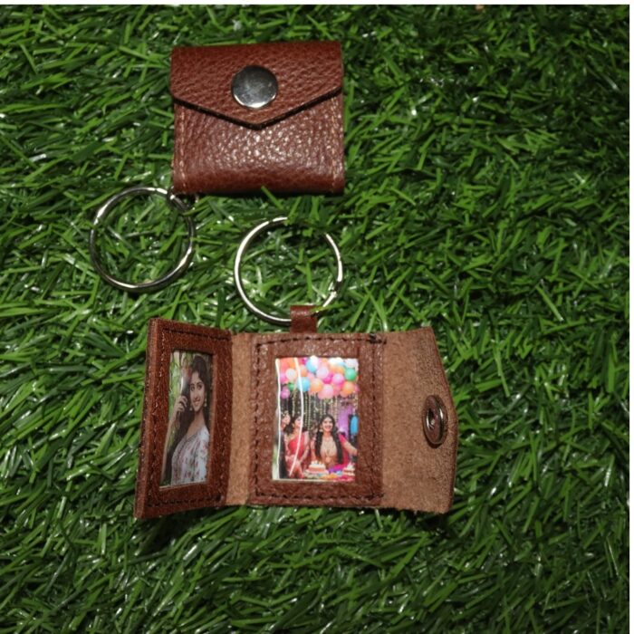 customized leather keychain 2 photo frame - Image 2